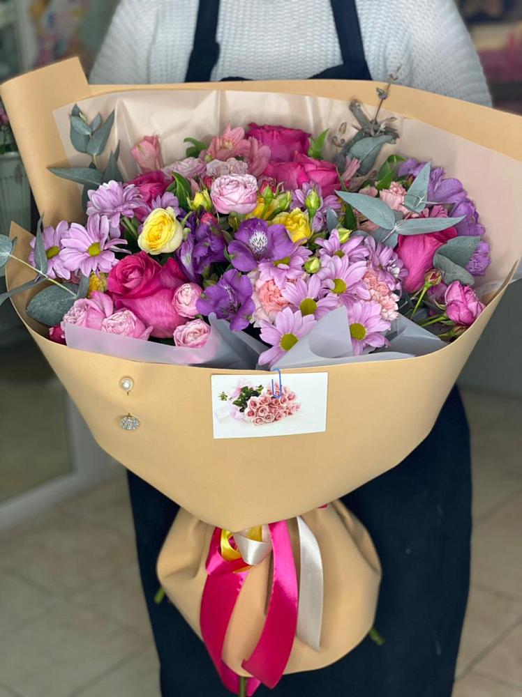 Букет цветов из: Хризантемы, Гвоздики и Альстромерии в Хлопово