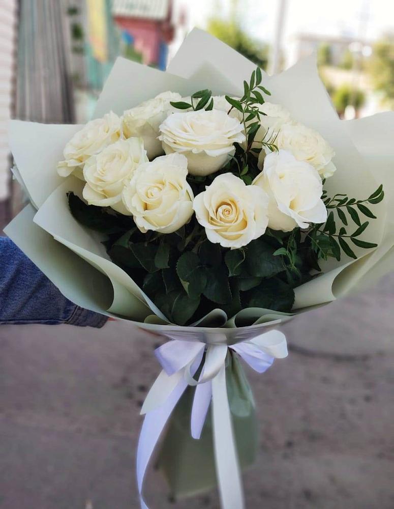 Букет Белые розы Проуд в Хлопово