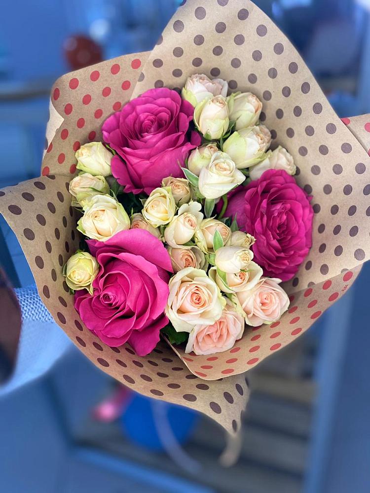 Букет цветов из: Розы в Хлопово