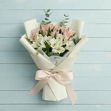 Букет цветов из:  Альстромерии #REPLACE_PRED# Хлопово
