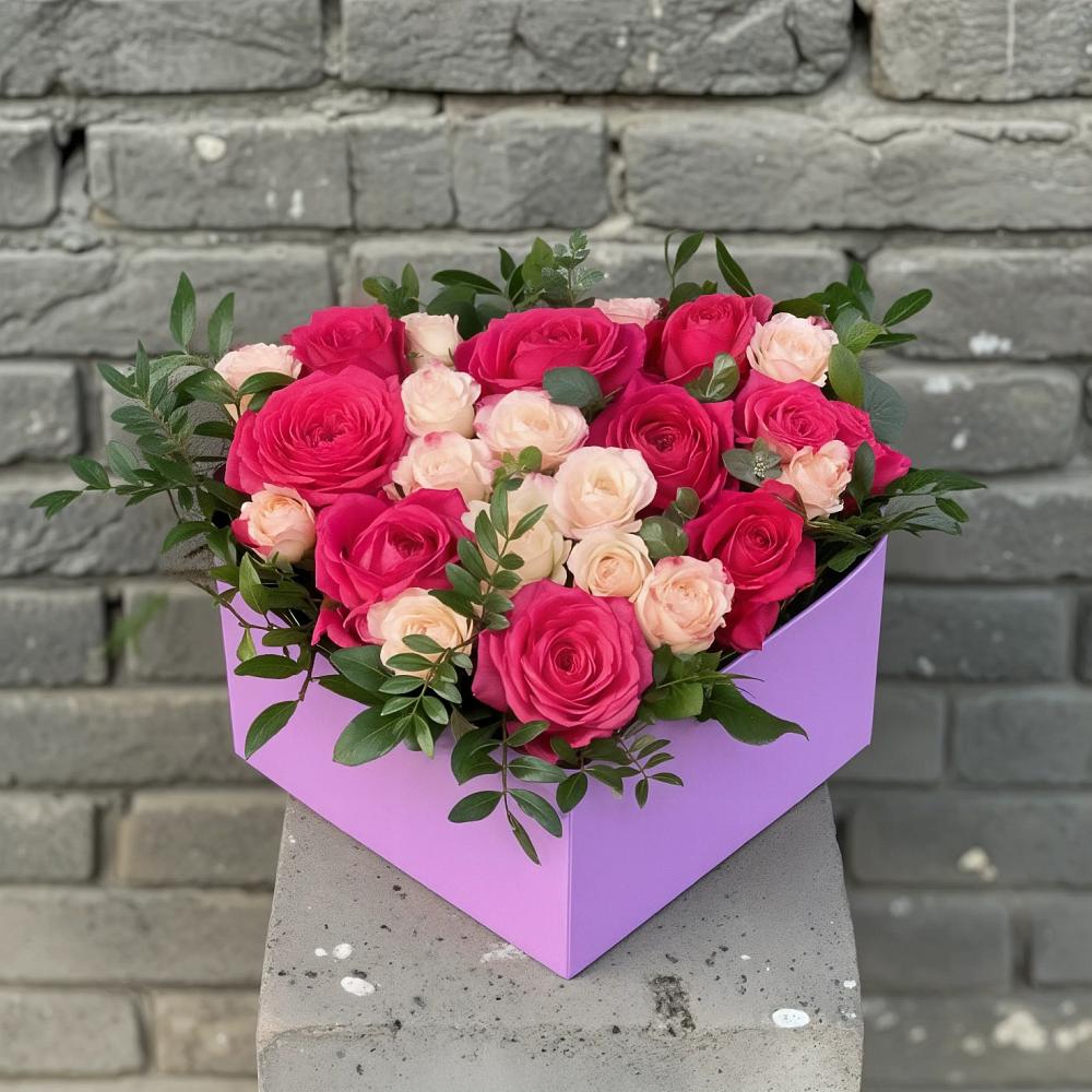 Цветочная композиция из Розы в коробке в Хлопово