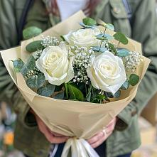 Букет цветов из:  Розы в Хлопово