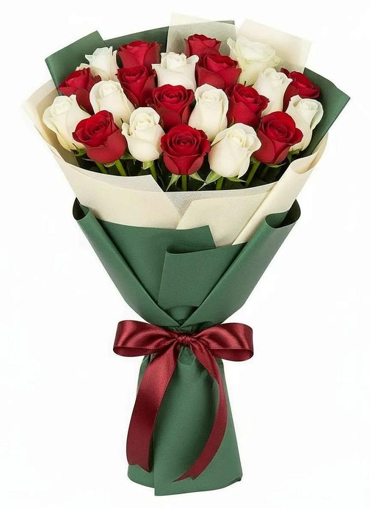 Букет Микс из красных и белых роз в Хлопово