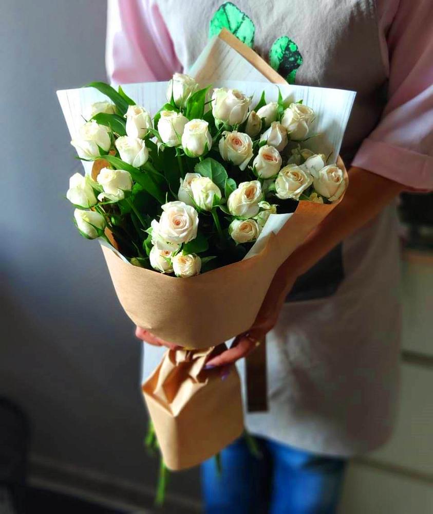 Букет цветов из: Розы в Хлопово