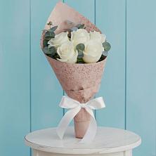 Букет цветов из:  Розы в Хлопово