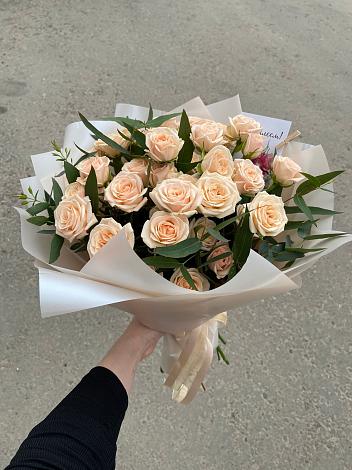 Букет Кремовые розы Латте в Хлопово