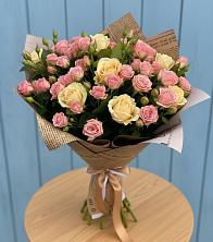 Букет цветов из:  Розы в Хлопово