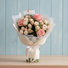 Букет цветов из:  Розы в Хлопово