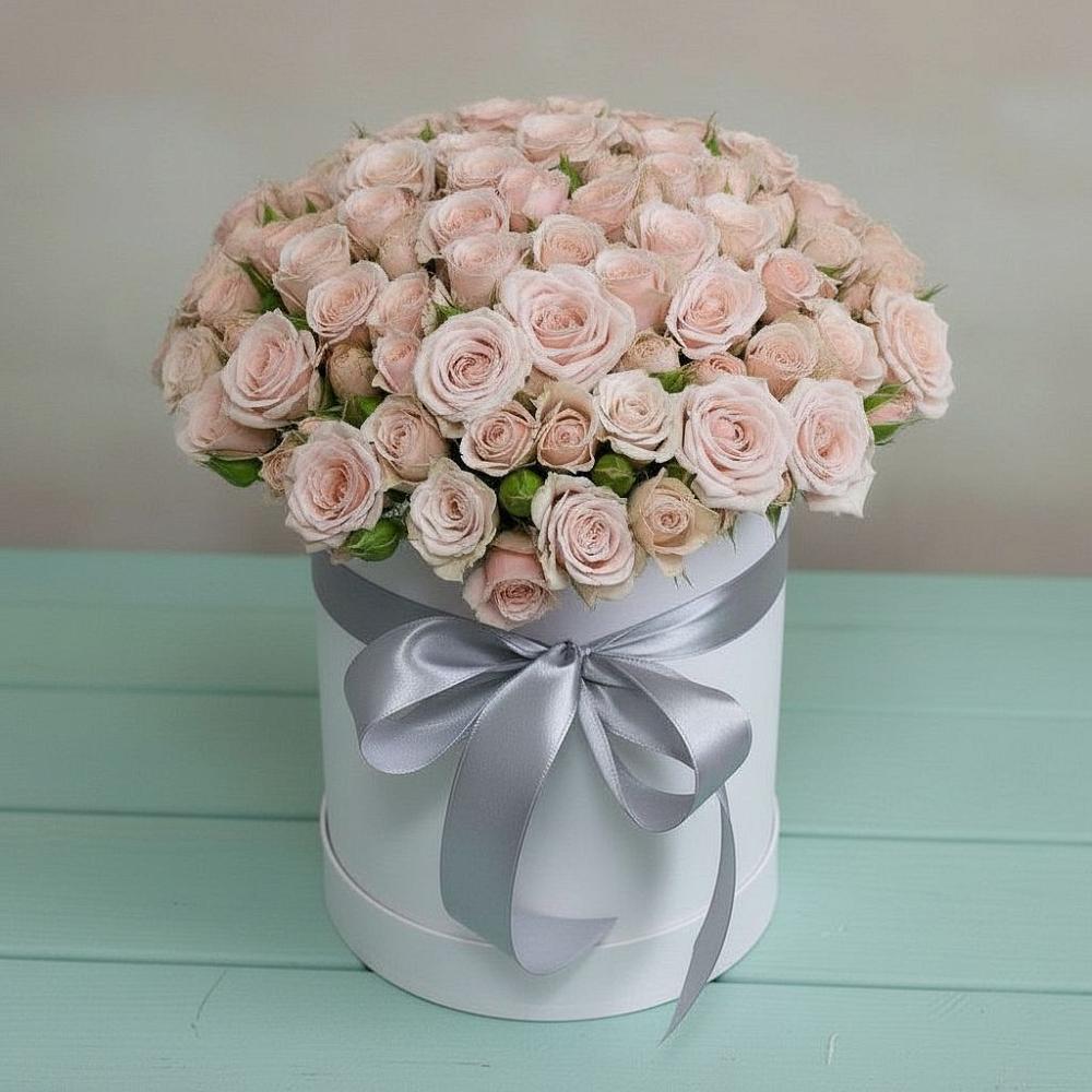 Цветочная композиция из Розы в шляпной коробке в Хлопово